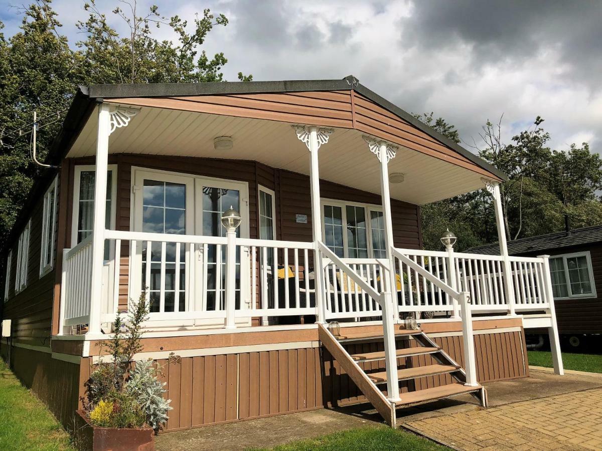 Betty'S Lodge Swarland Exterior foto